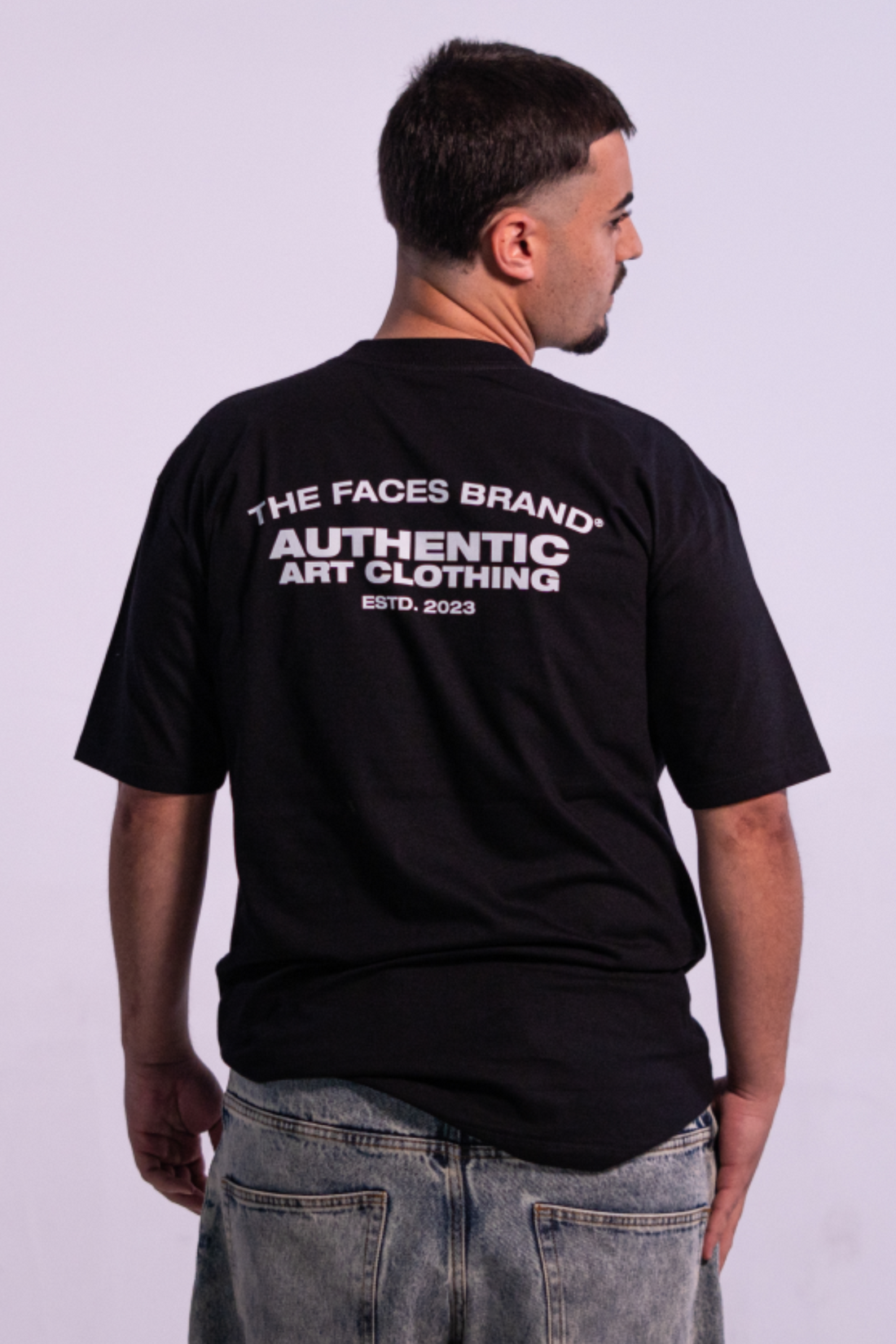 Camiseta Streetwear - VISIONARY - PRETA