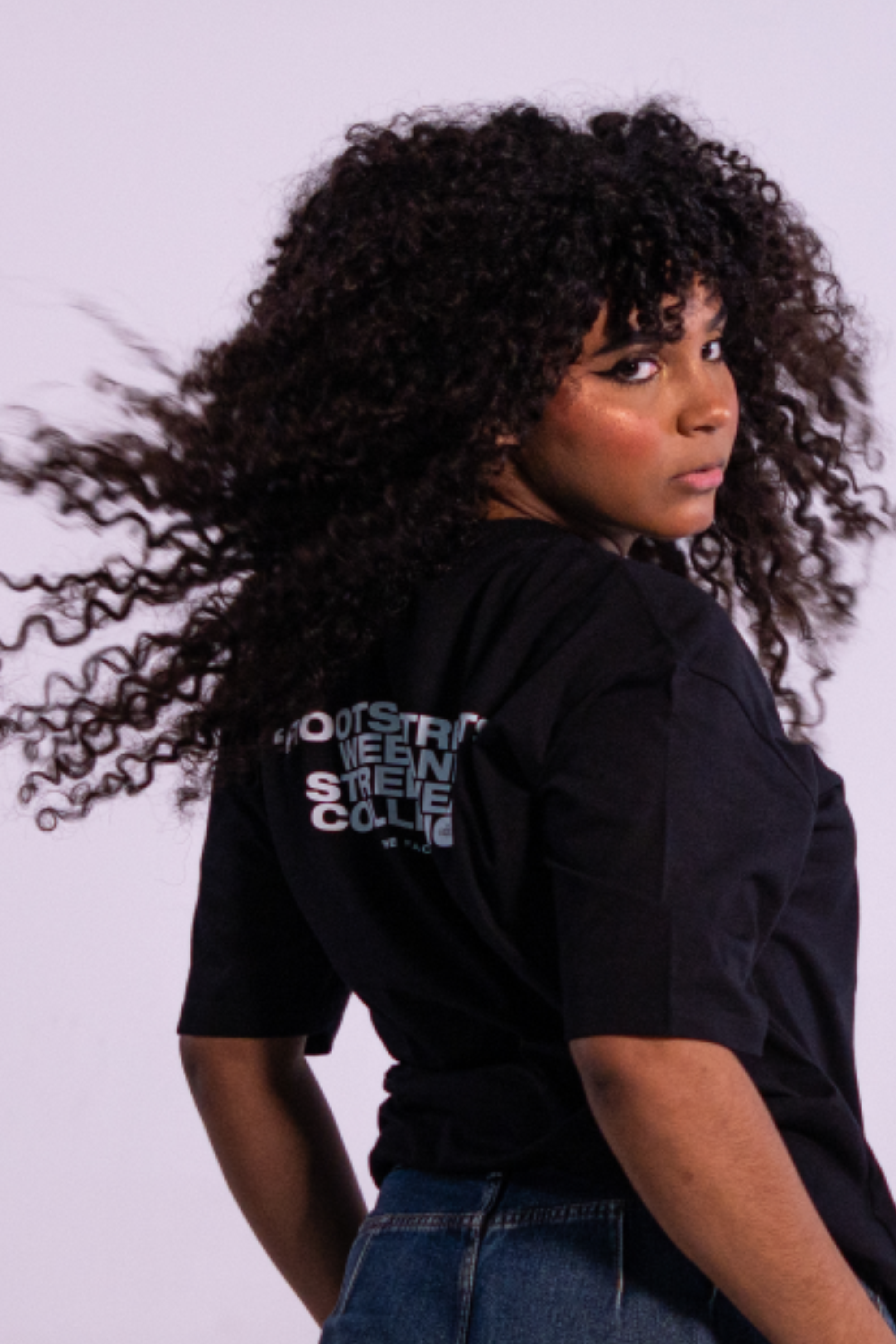 Camiseta Streetwear - ROOTS OF STREETS - PRETA