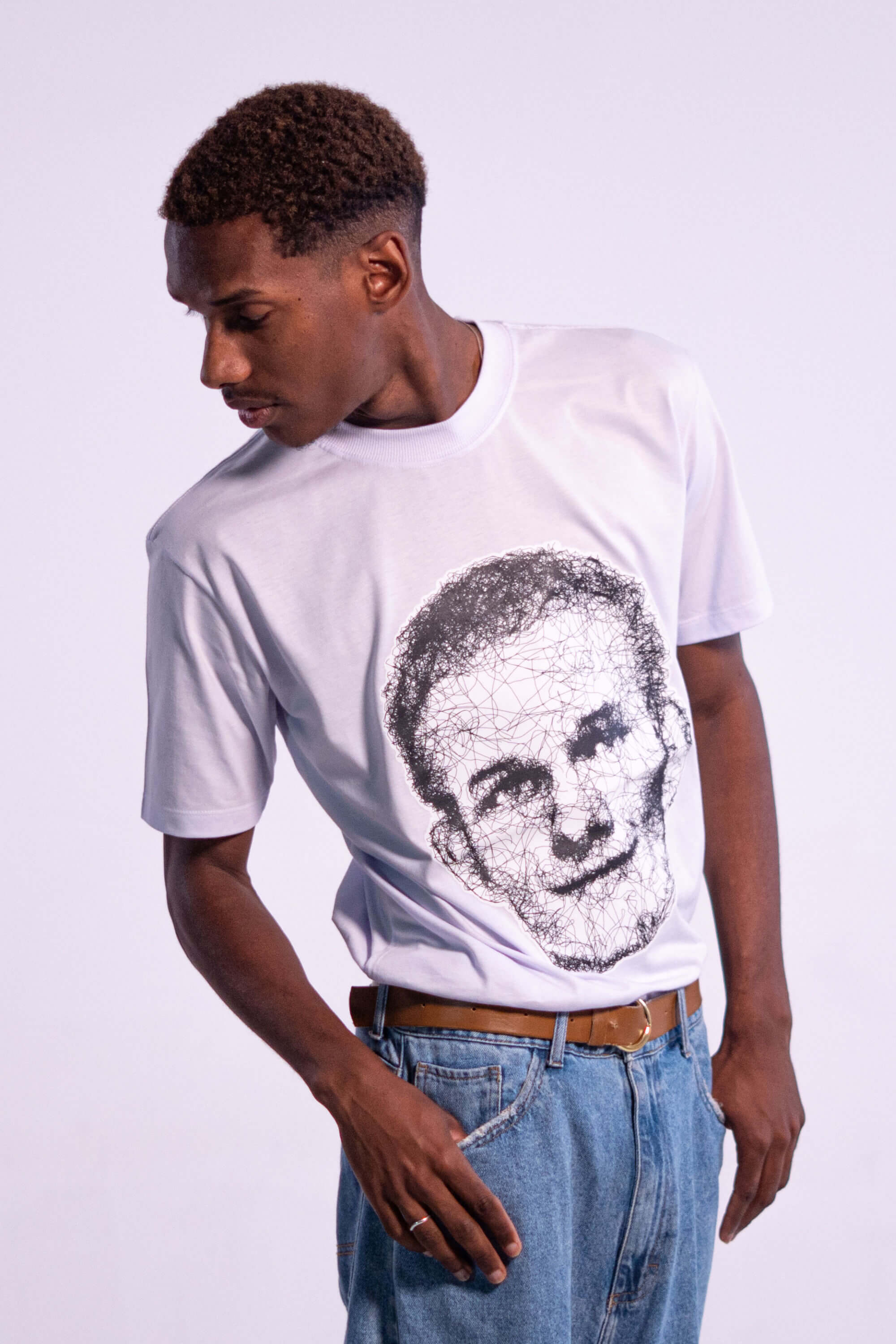 CAMISETA PREMIUM STREETWEAR - VISIONARY - BRANCA